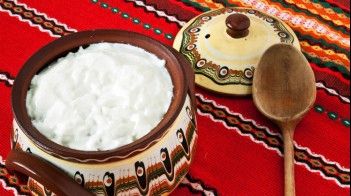 Beneficiile consumului de chefir. Iată cum îl poţi prepara acasă