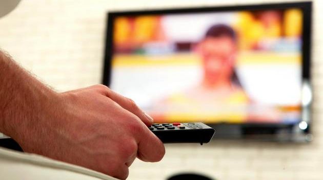 Vedetele unui post de televiziune discută în secret cu un canal concurent