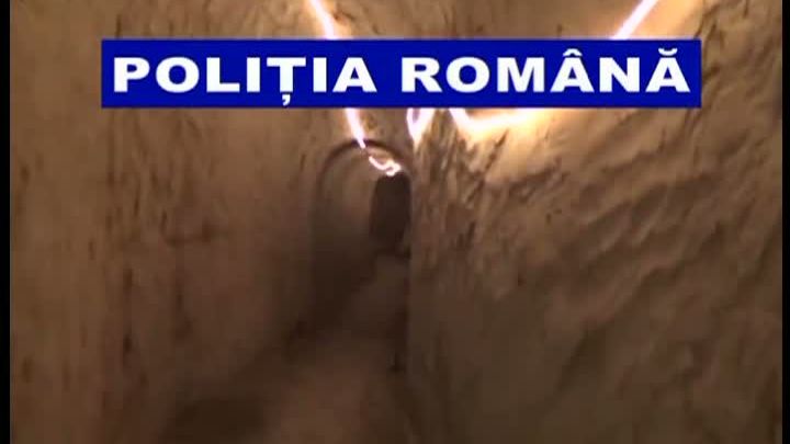 A săpat un tunel vreme de șase ani. Polițiștii și-au făcut cruce când au văzut asta