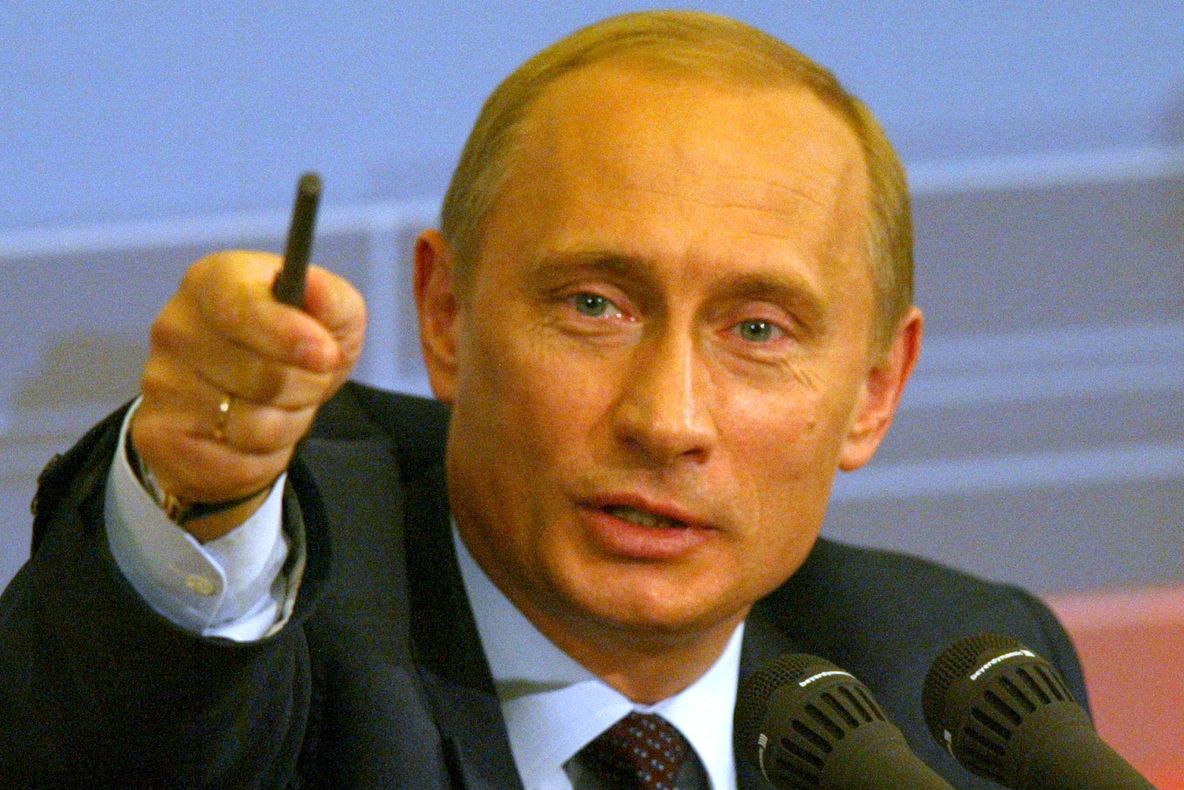 Rusia joacă în picioare Facebook și Google! Incredibil la ce legi trebuie să se supună!