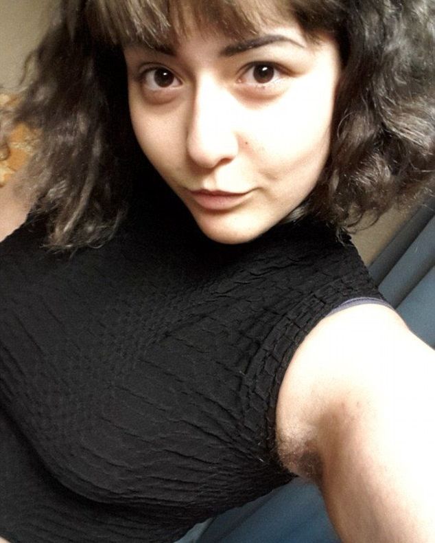 O studentă a renunţat să se mai epileze şi e tare mândră de ea! Cum arată ACUM!