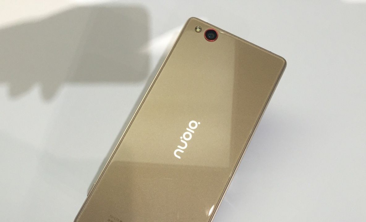 Chinezii au făcut imposibilul! Telefonul care te va face să uiți de iPhone 