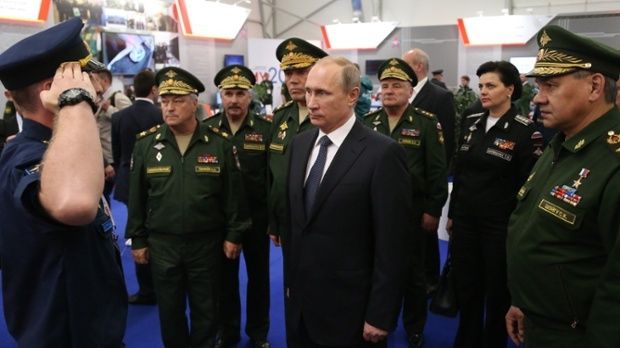 Putin îngrozește: Inaugurează un Disneyland militar în care copiii se pot juca cu arme grele