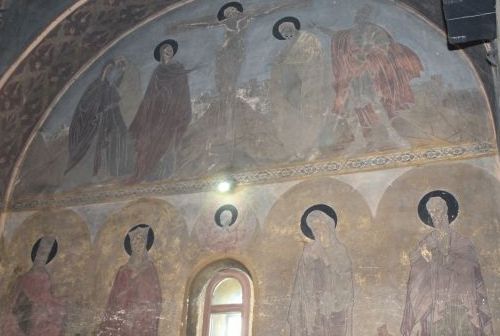 Misterul sfinților cu aură neagră dintr-o biserică din România