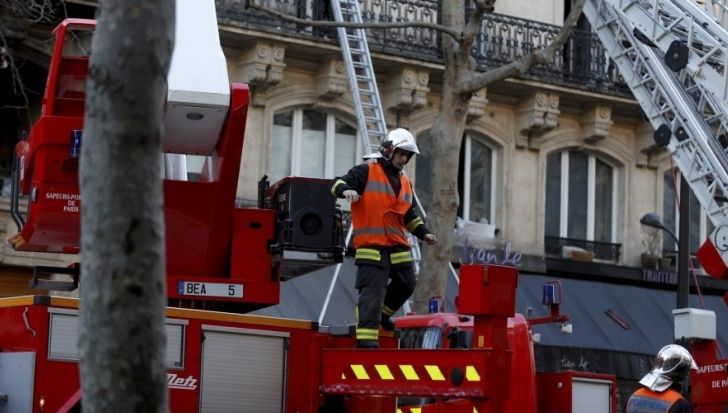 Copil mort într-un incendiu la o tabără de romi români la Lille