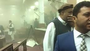 Asediul asupra Parlamentului afgan a luat sfârşit după "neutralizarea" atacatorilor