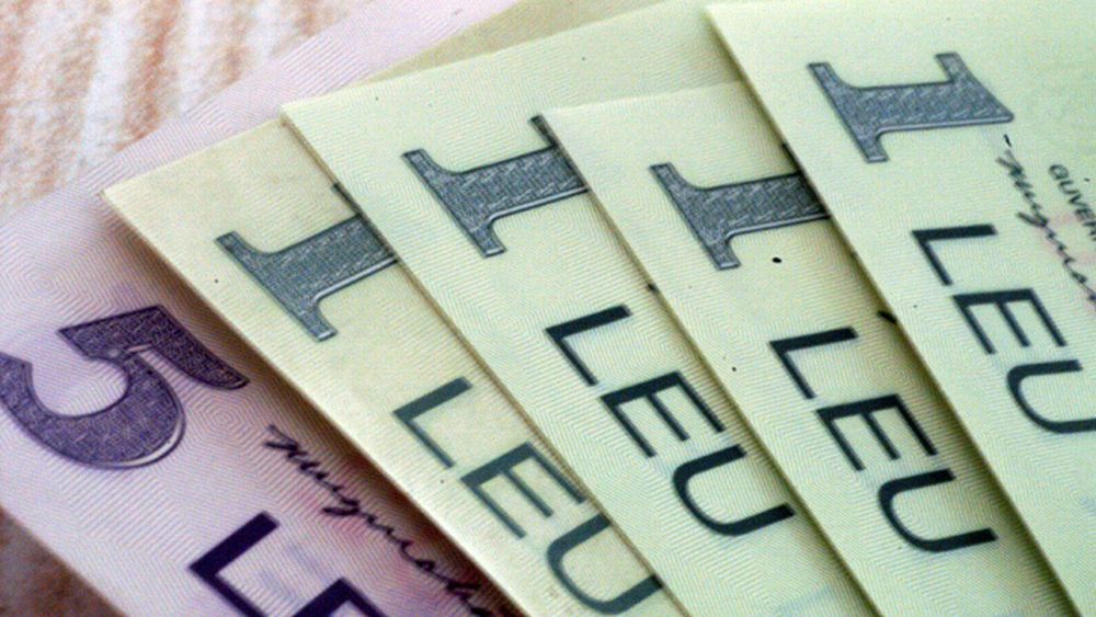 Aberant: bărbat imobilizat la pat, pus să plătească 5.300 de lei la CAS, pentru un venit de doi lei