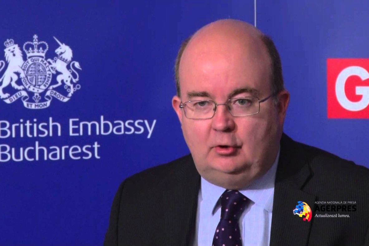 Ambasadorul Marii Britanii bate şaua să priceapă "iapa"! Face trimitere la un articol despre corupţi