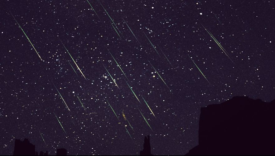 E un fenomen superb și așa îl poți observa mai bine! Nu rata ploile de stele