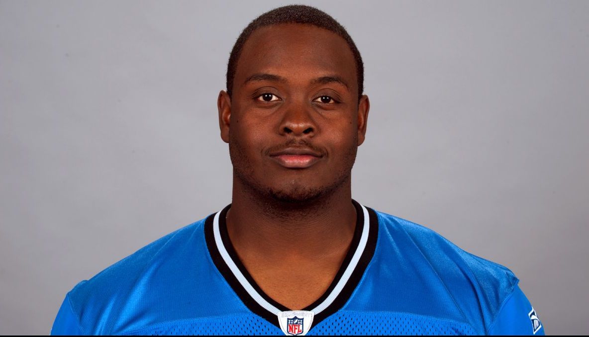 Doliu. Un jucător de fotbal american a murit din cauza unui infarct