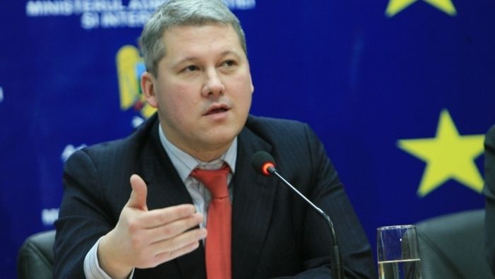 Predoiu acuză Guvernul de ajutorul netransparent acordat OMV Petrom 