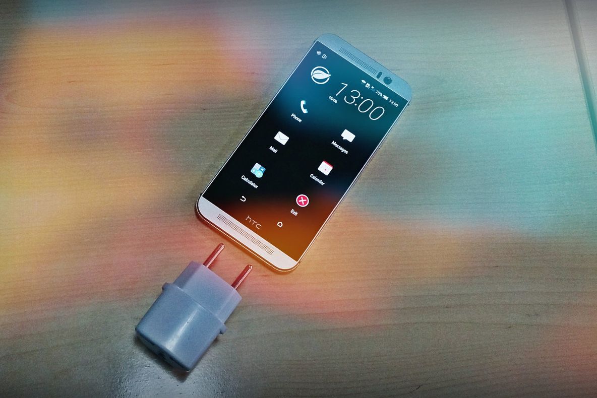 Așa te va ține bateria mai mult pe viitorul iPhone, dar Samsung deja are ceva mult mai bun!