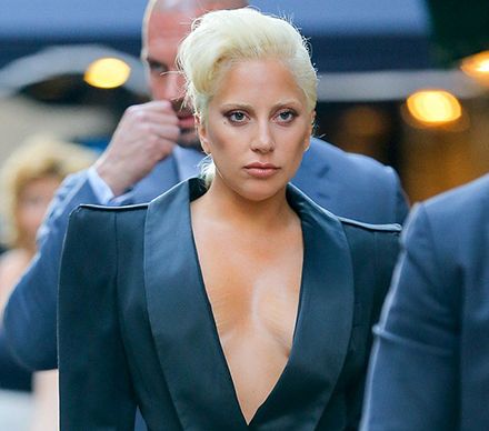 Lady Gaga e plină de vergeturi! Cum s-a afișat fără nicio rușine
