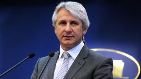 Teodorovici: Creșterea alocațiilor va fi discutată cu FMI și CE, în iunie