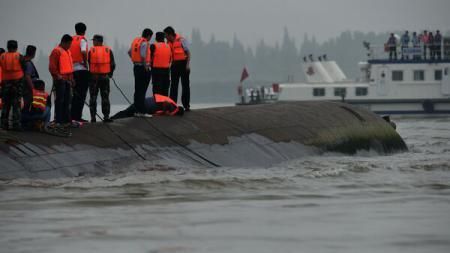 Tragedie pe Yangtze. Din feribotul scufundat se aud sunete