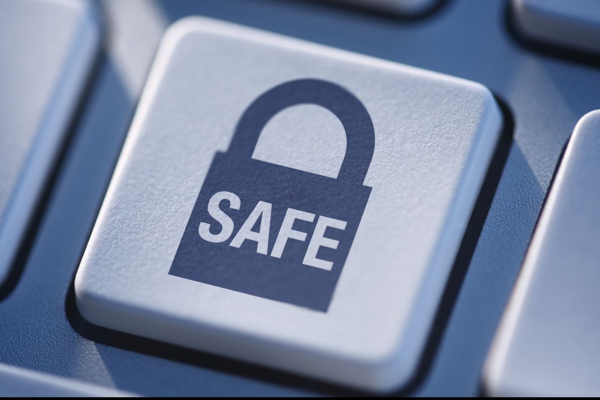 Internetul, pe cale să devină un mediu mai sigur?