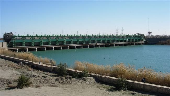 Statul Islamic a preluat controlul asupra unui baraj irakian şi amenință zona cu penuria de apă 