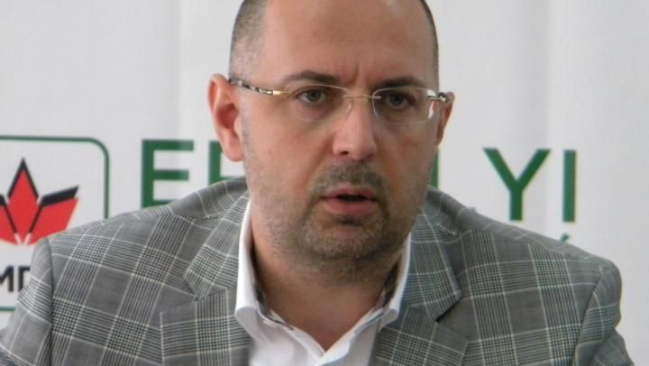 Kelemen: Nu vom vota împotriva moţiunii de cenzură. Probabil că unii vor vota, alţii se vor abţine