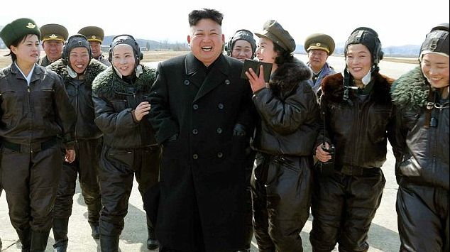 "Un" lider tânăr şi-n "putere", la vânătoare de... femei pilot pe avioane de... vânătoare