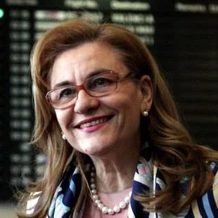 Maria Grapini, certată iar cu gramatica pe facebook. Ce mesaj a transmis de Ziua Copilului