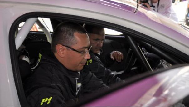 Efectul Victor Ponta la pompă: prețuri de lux în 3 ani la benzină și motorină