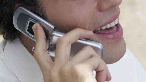 Un bărbat din Bucureşti se dădea drept poliţist. Ce păţeau adolescenţii pe care îi păcălea