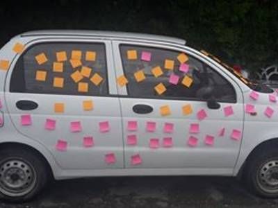 Declaraţie de dragoste inedită, la Constanţa: maşina acoperită de....FOTO