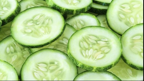 Castraveţii cu sare, un adevărat pericol pentru organism