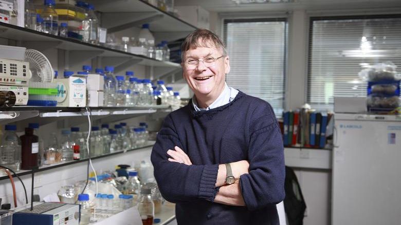 Un laureat al premiului Nobel cere să nu mai lucreze cu femei: "Când le critici, plâng"