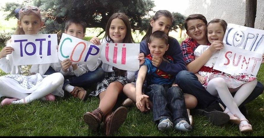 Toți copiii sunt copii și au dreptul la joacă. Cum pot fi ajutați copiii cu dizabilități