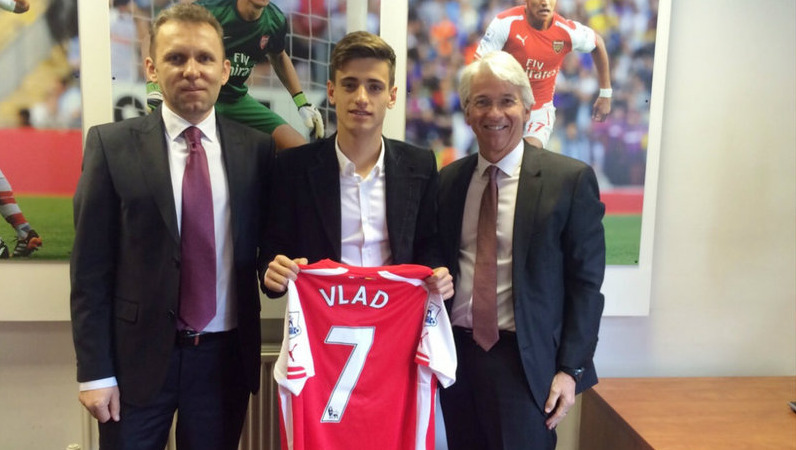 Englezii au rămas şocaţi de pasiunile fotbalistului român care a ajuns la Arsenal