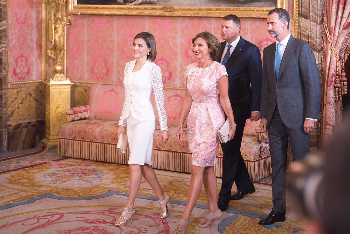 Iohannis și soția lui, un cuplu ideal - scrie ziarul spaniol "El Mundo"