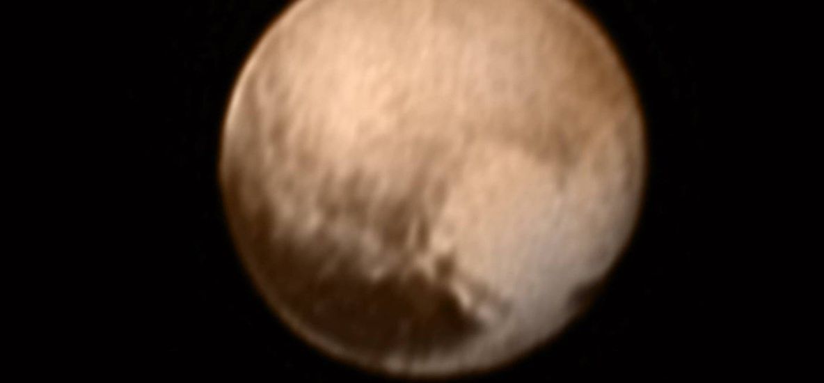 NASA a descoperit o pată misterioasă în formă de inimă pe planeta Pluto 