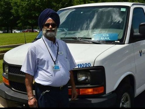 Șefii au vrut să-i dea jos turbanul de pe cap în timpul serviciului. Ce a urmat