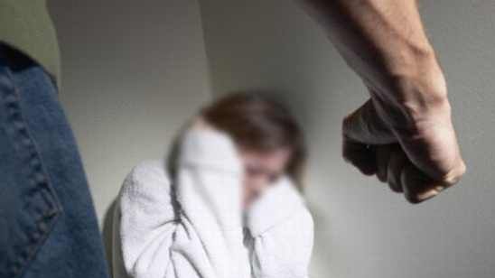 A vrut să o atace, însă a reușit să scape. Când au ajuns, polițiștii au rămas îngroziți 