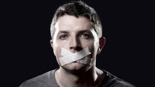  Islanda legalizează blasfemia