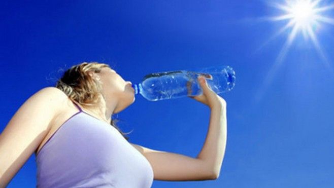 Protejează-ţi pielea! 5 ponturi că soarele să nu-ţi devină duşman