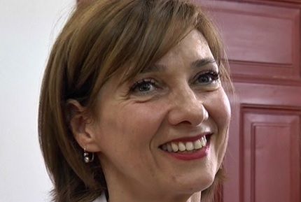 Scrisoare deschisă către doamna Carmen Iohannis: „Anturajul îl strică pe preşedinte“ 