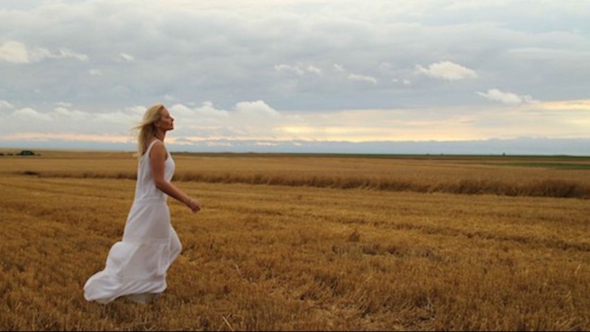 Laura Cosoi, momente de coşmar în luna de miere: "Mi-a îngheţat sângele în vene"