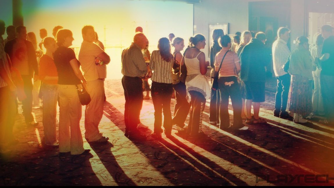 Acestea sunt cele mai ciudate site-uri! Pentru unul trebuie chiar să stai la coadă