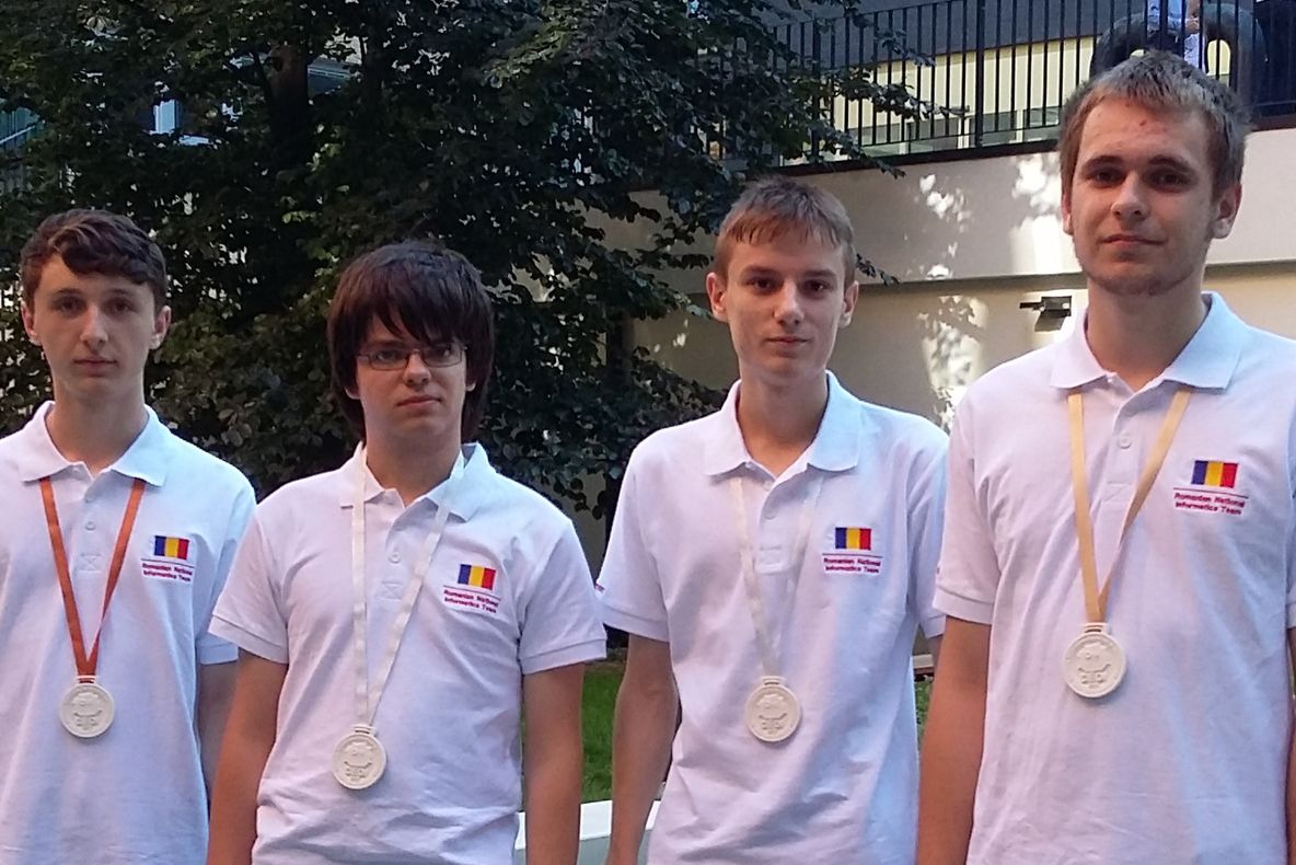Patru medalii, dintre care una de aur, pentru români, la Olimpiada de Informatică a Europei Centrale