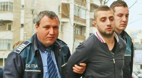 A omorât un bătrân pentru că traversa prea încet: Golanul cu BMW a fost eliberat din puşcărie