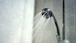 9 beneficii ale duşurilor reci