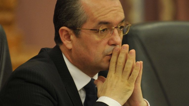 Boc amână depunerea la PNL a candidaturii pentru un nou mandat pe motiv că are probleme de rezolvat