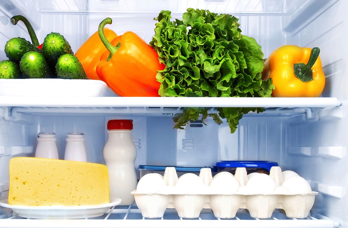 Mâncarea în timpul verii: 5 mituri care îţi pot face foarte rău