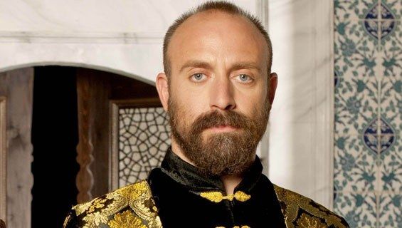 Ce sumă fabuloasă a încasat Halit Ergenc pentru rolul din "Suleyman Magnificul!"