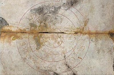 Descoperire uimitoare într-o criptă din secolul VII. Ce au văzut arheologii când s-au uitat pe tavan