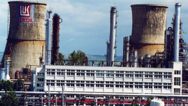 Șeful Lukoil Rusia cere o întâlnire cu Klaus Iohannis: Filiala din România, "la limita închiderii" 