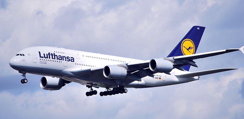 Avion Lufthansa, la un pas de coliziune cu o dronă lângă Varșovia