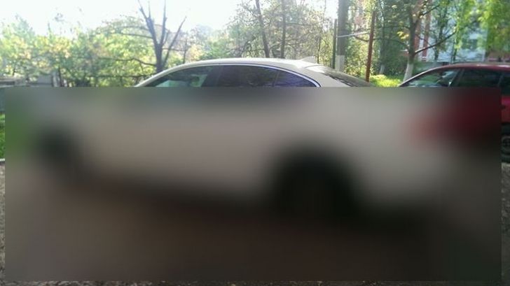 Trist! Cum şi-a găsit proprietarul unui BMW seria 5, dimineaţă, maşina în parcare